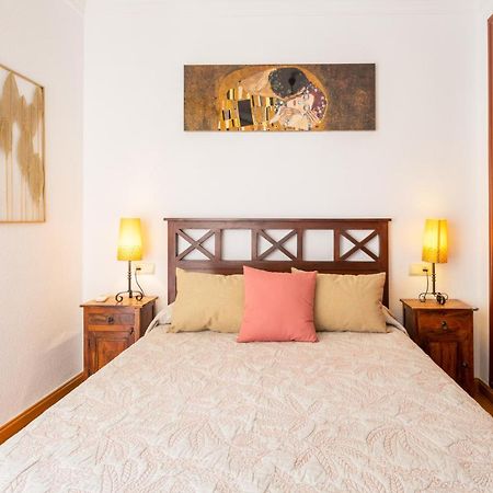 Amplio Apartamento Universidad By Renthas Malaga Exterior photo